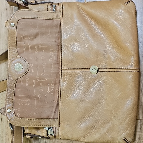 Vintage Fossil Crossbody - Picture 17 of 17